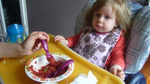 Pfu, quel plat: merguez, oignons, carottes, betterave.