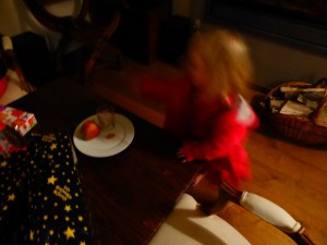 Woauh Saint Nicolas est passé et il a touché à son assiette !