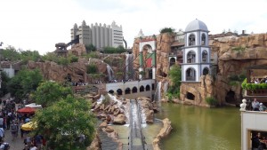 Phantasialand est un parc à thèmes situé à Brühl, 10 kilomètres de Cologne. On y a passé une journée géniale !
